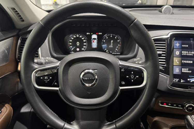 Used Volvo XC90 2018 T6 Prestige 7-Seater Interior 8