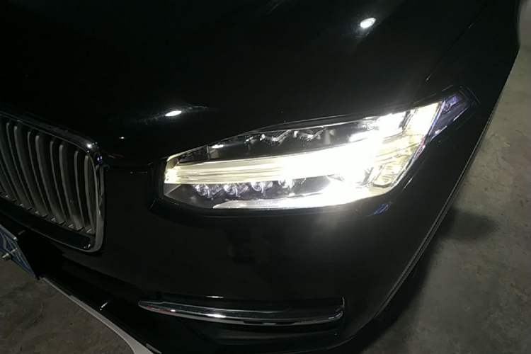 Used Volvo XC90 2018 T6 Zhiyi Edition 7-Seater Left Front Headlight