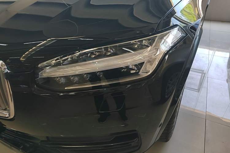 Used Volvo XC90 2018 T6 Zhiya Edition 7-seater Left Front Headlight