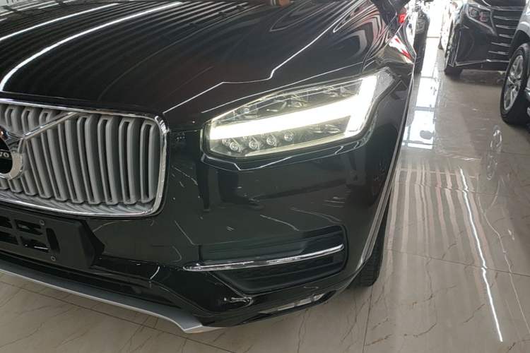 Used Volvo XC90 2018 T6 Zhiyi Edition 5-seater Left Front Headlight