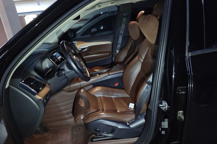 Used Volvo XC90 2018 T6 Prestige 7-Seater Left Front Seat