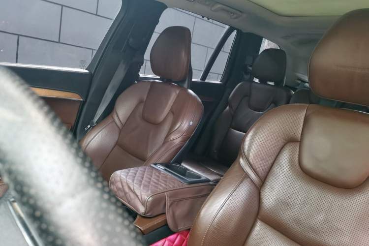 Used Volvo XC90 2018 T6 Prestige 7-Seater Left Front Seat