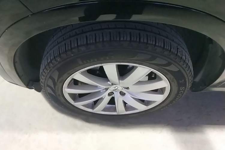 Used Volvo XC90 2018 T6 Zhiyi Edition 7-Seater Left Front Wheel Hub
