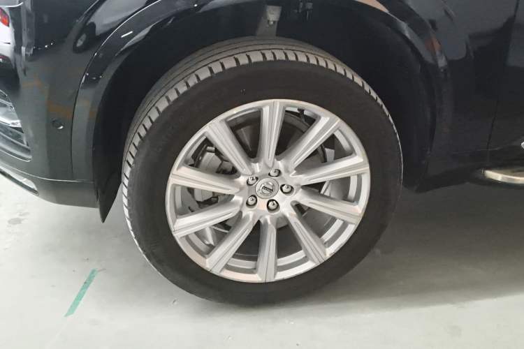 Used Volvo XC90 2018 T6 Zhiya Edition 7-seater Left Front Wheel Hub