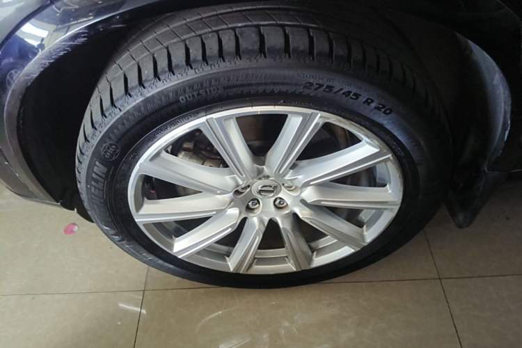 Used Volvo XC90 2018 T6 Zhiya Edition 7-seater Left Front Wheel Hub
