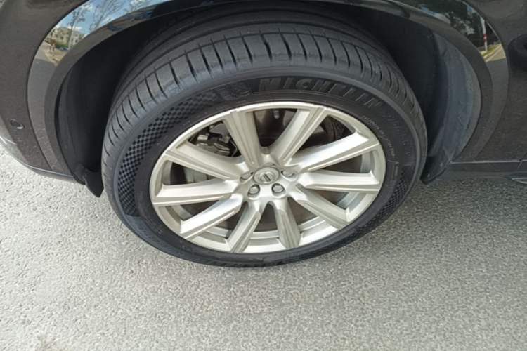 Used Volvo XC90 2018 T6 Zhiya Edition 7-seater Left Front Wheel Hub