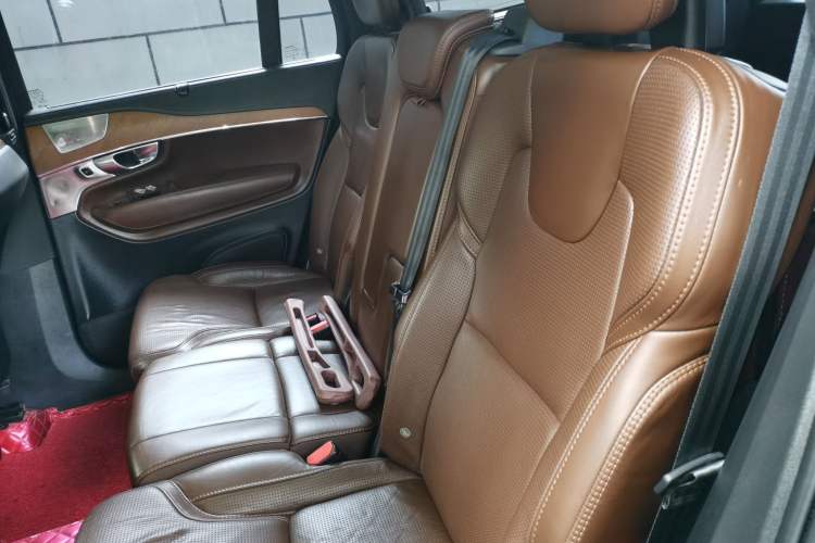 Used Volvo XC90 2018 T6 Prestige 7-Seater Left Rear Seat