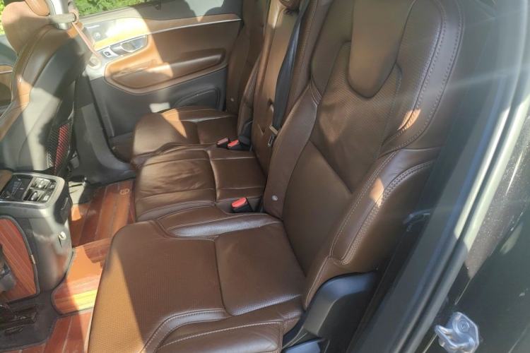 Used Volvo XC90 2018 T6 Prestige 7-Seater Left Rear Seat