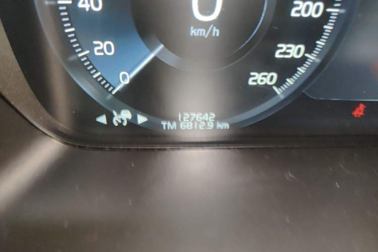 Used Volvo XC90 2018 T6 Zhiyi Edition 7-Seater Odometer Close Up