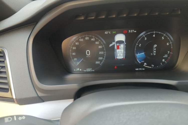 Used Volvo XC90 2018 T6 Zhiyi Edition 7-Seater Odometer Close Up