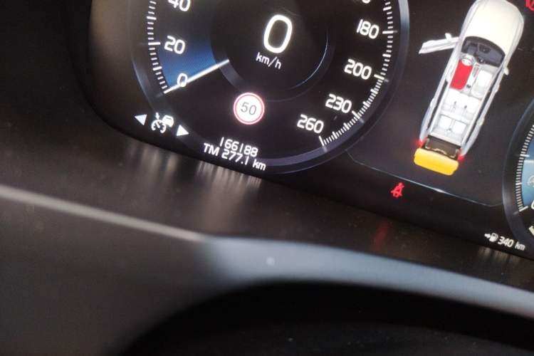 Used Volvo XC90 2018 T6 Zhiya Edition 7-seater Odometer Close Up
