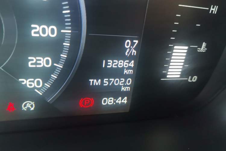 Used Volvo XC90 2018 T5 Zhiyi Edition 5-seater Odometer Close Up