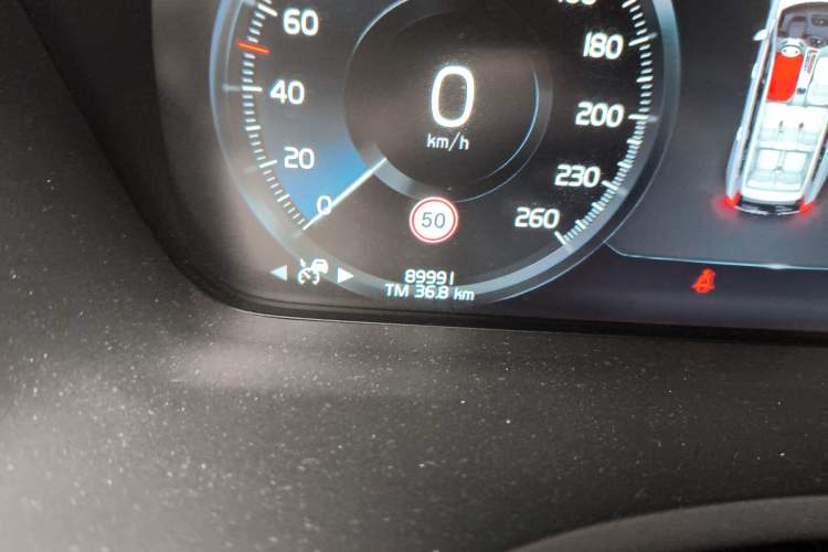 Used Volvo XC90 2018 T6 Zhiya Edition 7-seater Odometer Close Up