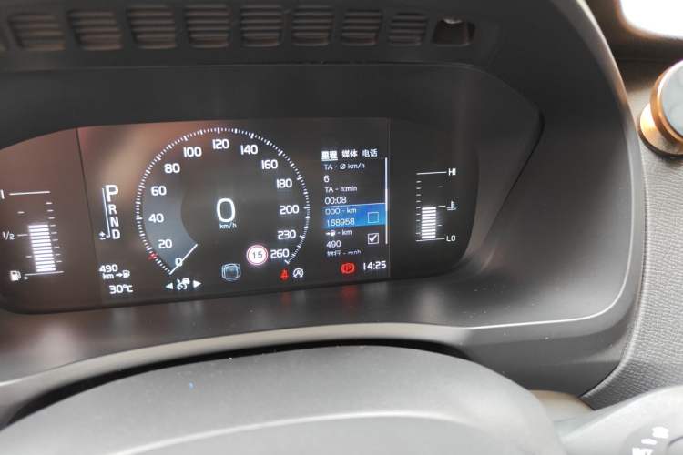 Used Volvo XC90 2018 T5 Zhiyi Edition 7-Seater Odometer Close Up