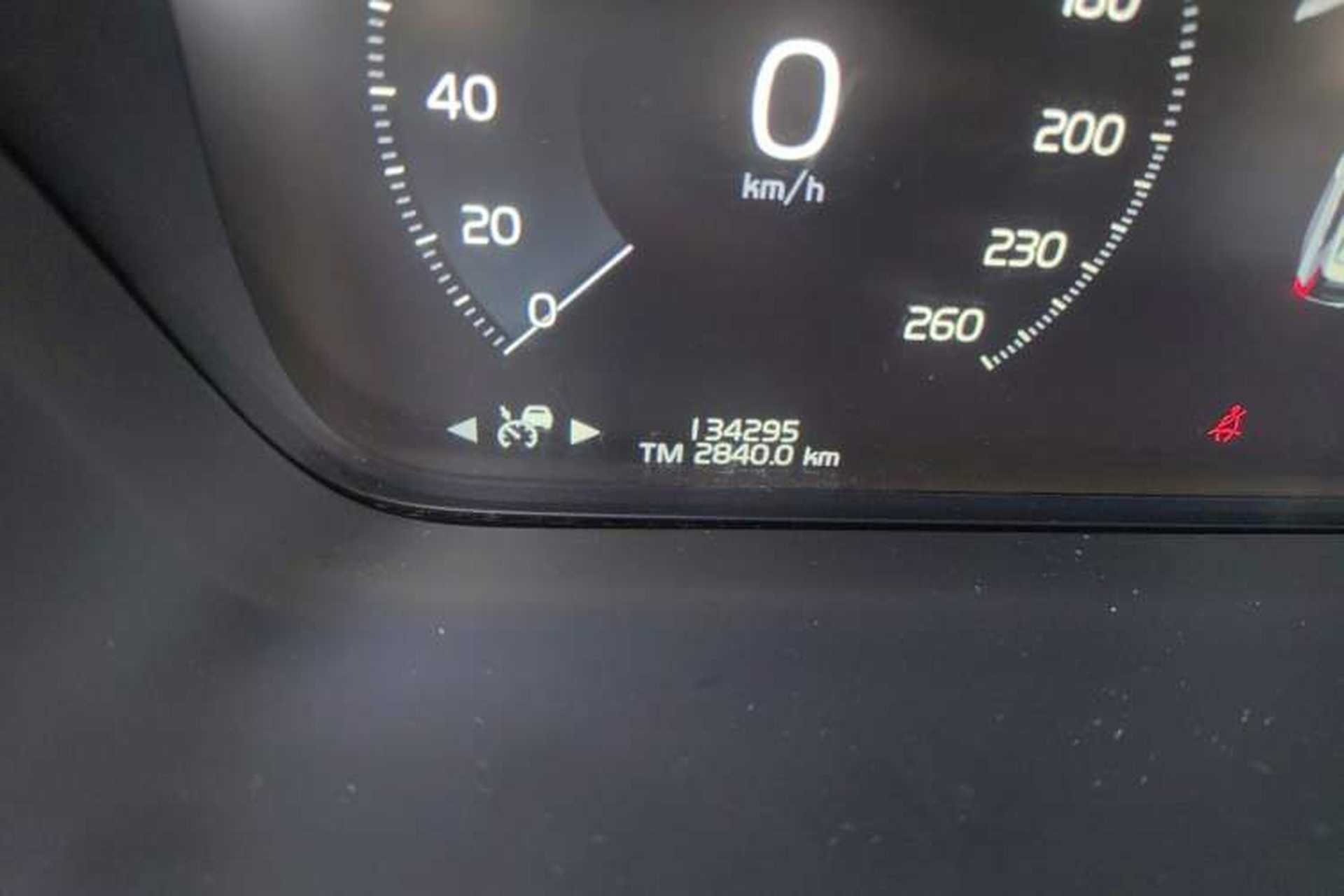 Used Volvo XC90 2018 T6 Zhiyi Edition 7-Seater Odometer Close Up