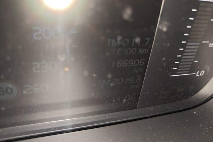 Used Volvo XC90 2018 T5 Zhiyi Edition 7-Seater Odometer Close Up