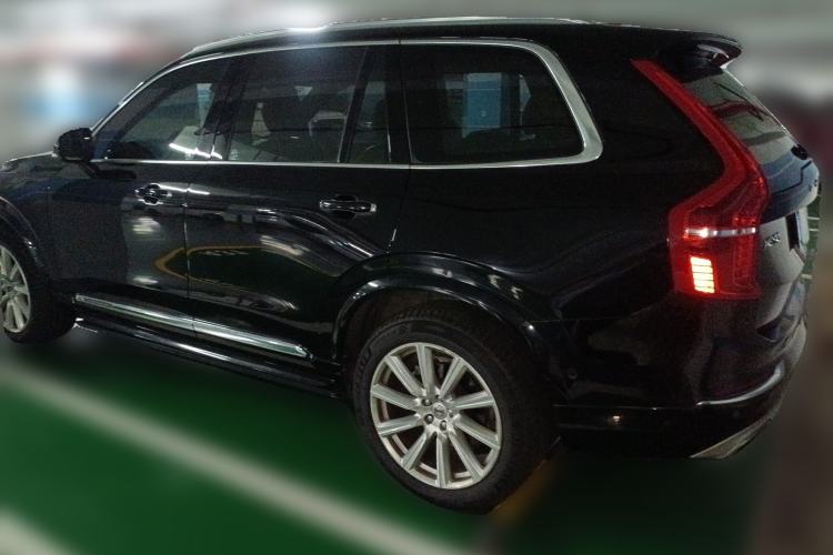 Used Volvo XC90 2018 T6 Prestige 7-Seater Rear Left 45 Deg