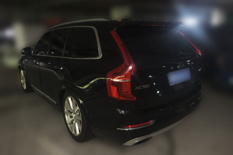 Used Volvo XC90 2018 T6 Prestige 7-Seater Rear Left 45 Deg