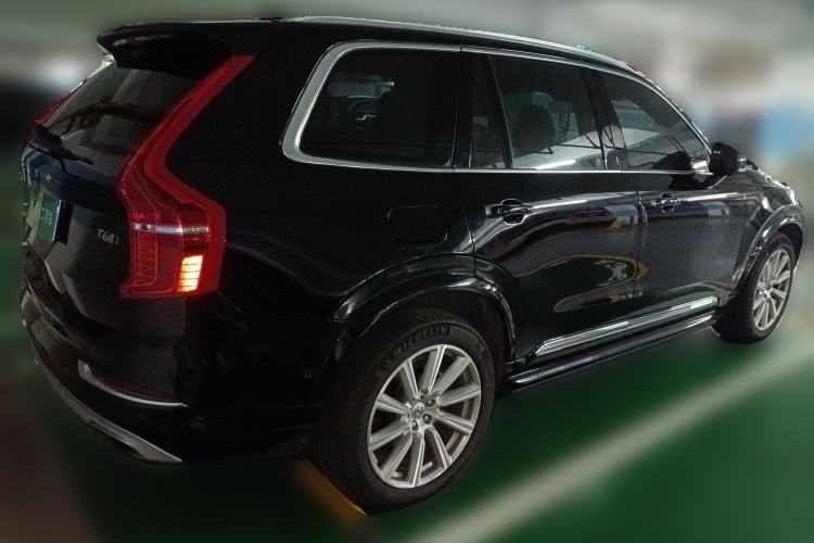 Used Volvo XC90 2018 T6 Prestige 7-Seater Rear Right 45 Deg