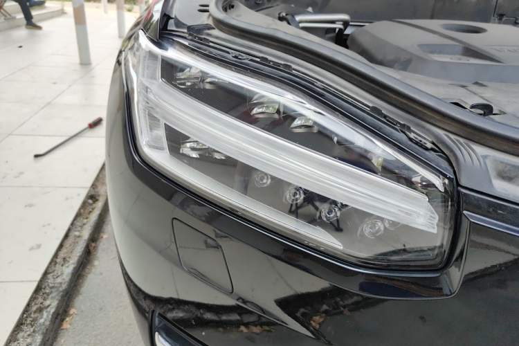Used Volvo XC90 2018 T6 Zhiya Edition 7-seater Right Front Headlight