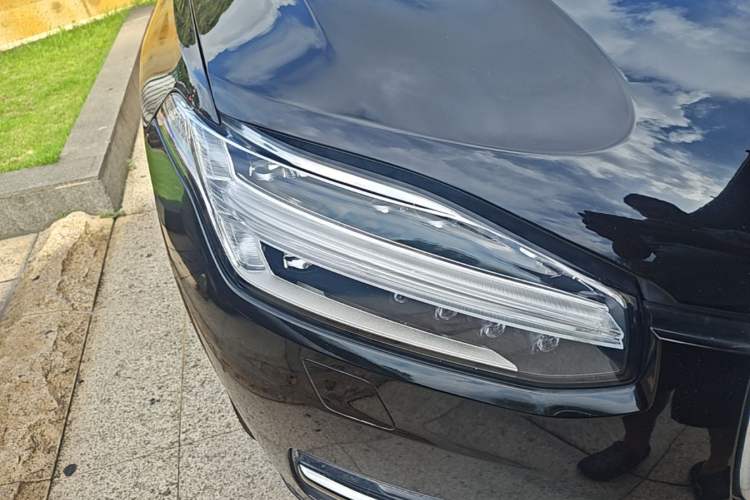 Used Volvo XC90 2018 T6 Zhiya Edition 7-seater Right Front Headlight