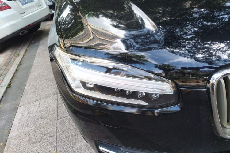Used Volvo XC90 2018 T6 Zhiya Edition 7-seater Right Front Headlight