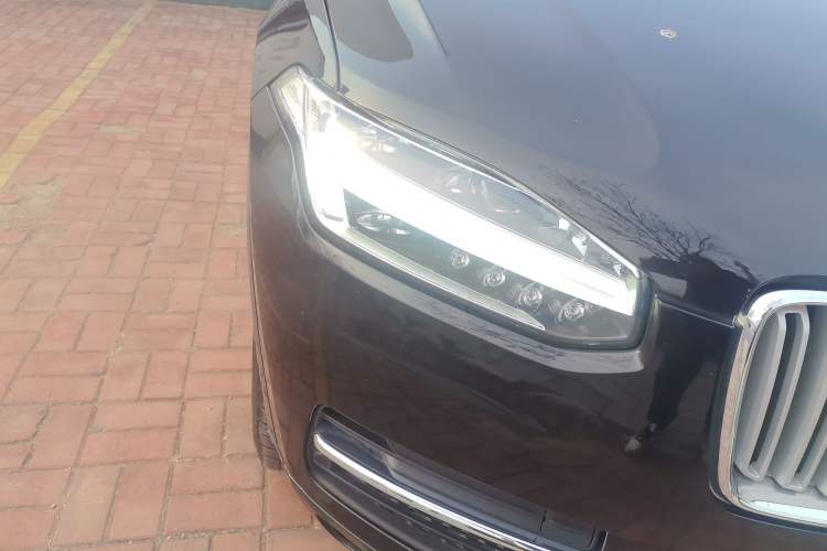Used Volvo XC90 2018 T5 Zhiyi Edition 5-seater Right Front Headlight