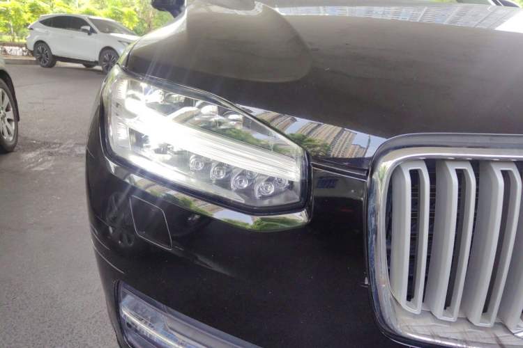 Used Volvo XC90 2018 T6 Zhiya Edition 7-seater Right Front Headlight