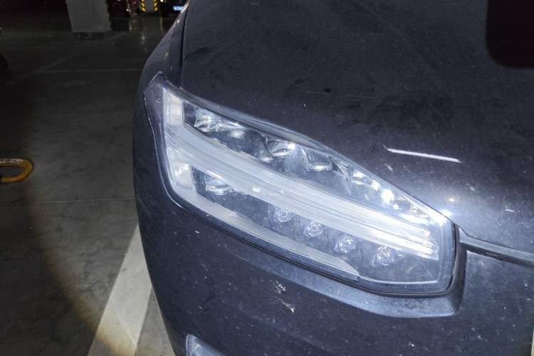 Used Volvo XC90 2018 T5 Zhiyi Edition 7-Seater Right Front Headlight