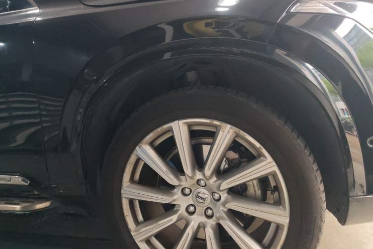 Used Volvo XC90 2018 T6 Zhiya Edition 7-seater Right Front Wheel Hub