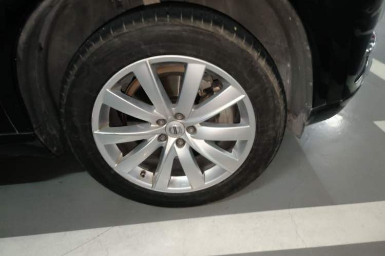 Used Volvo XC90 2018 T5 Zhiyi Edition 7-Seater Right Front Wheel Hub