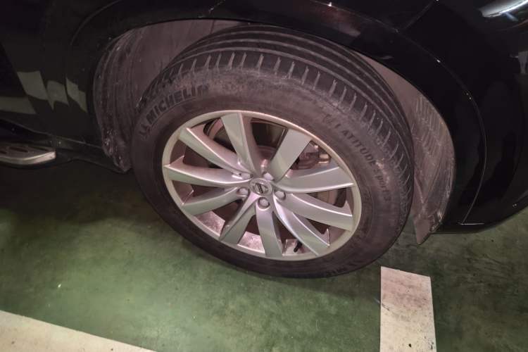 Used Volvo XC90 2018 T6 Zhiyi Edition 7-Seater Right Front Wheel Hub