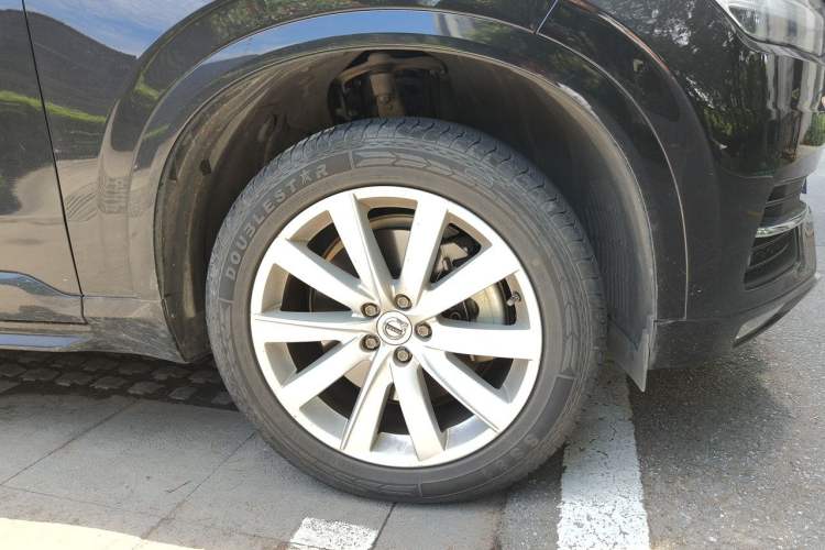 Used Volvo XC90 2018 T6 Zhiyi Edition 5-seater Right Front Wheel Hub