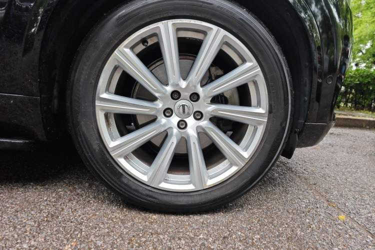 Used Volvo XC90 2018 T6 Zhiya Edition 7-seater Right Front Wheel Hub