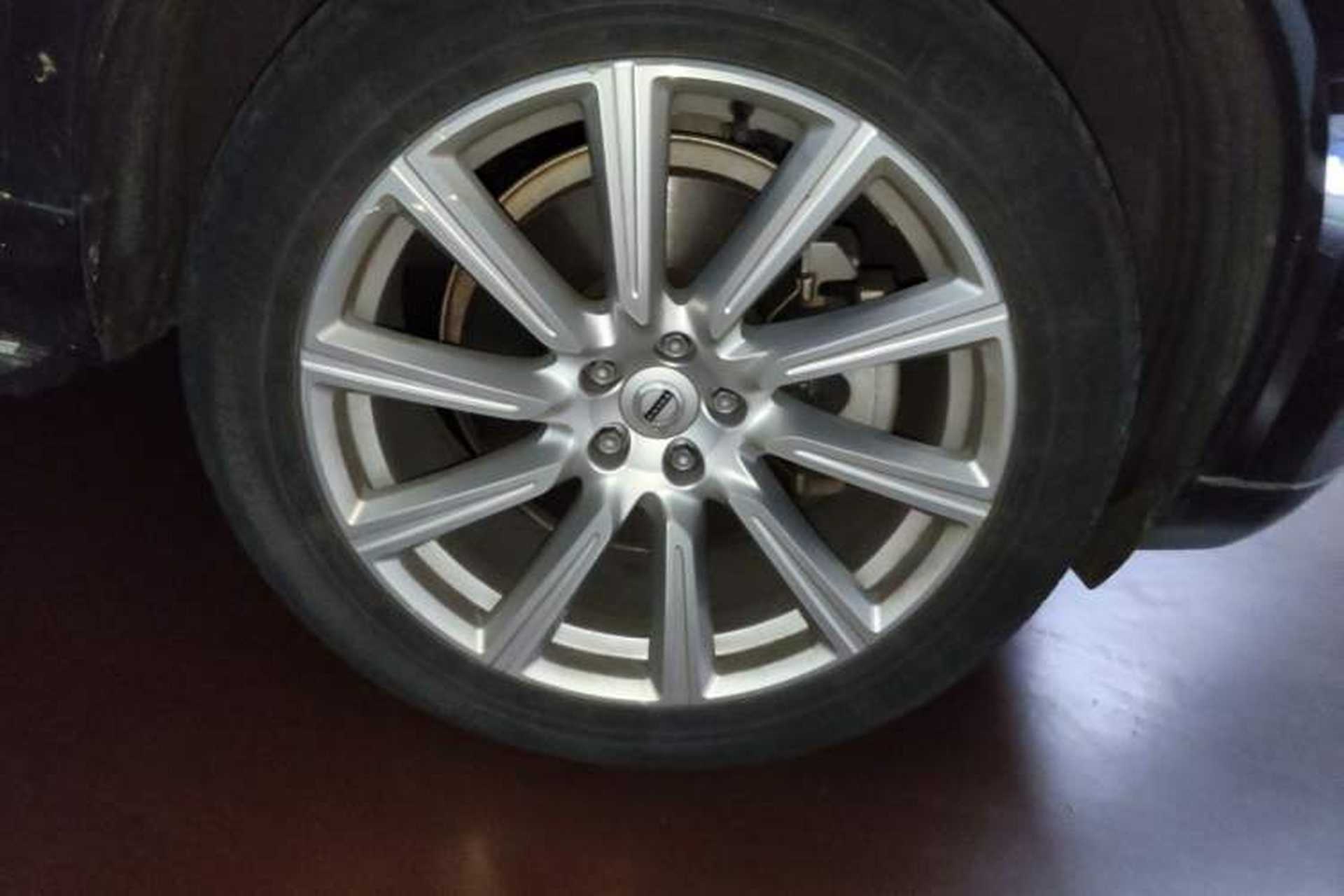 Used Volvo XC90 2018 T6 Zhiya Edition 7-seater Right Front Wheel Hub