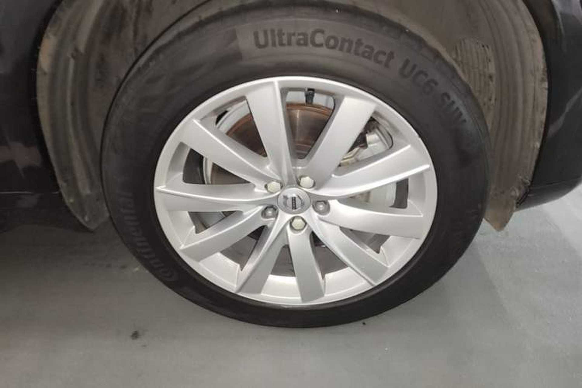 Used Volvo XC90 2018 T6 Zhiyi Edition 7-Seater Right Front Wheel Hub