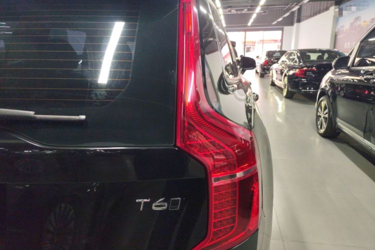 Used Volvo XC90 2018 T6 Zhiyi Edition 7-Seater Right Rear Taillight