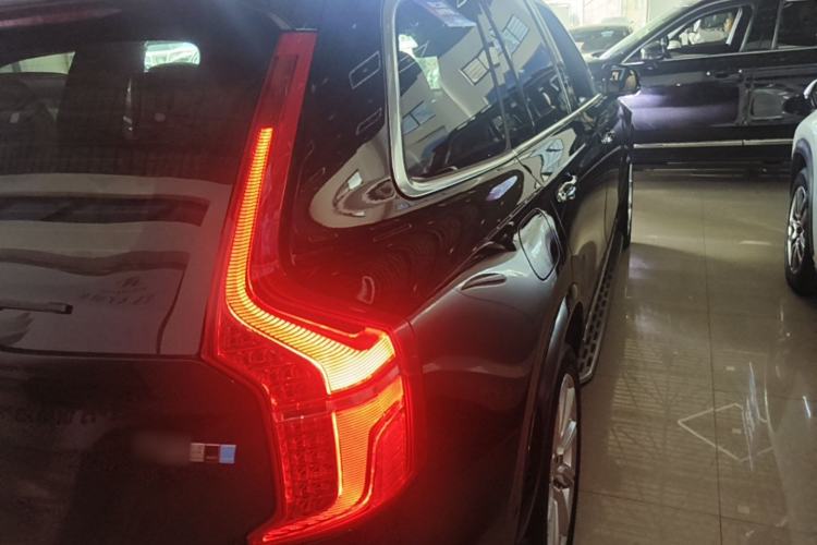 Used Volvo XC90 2018 T6 Zhiya Edition 7-seater Right Rear Taillight