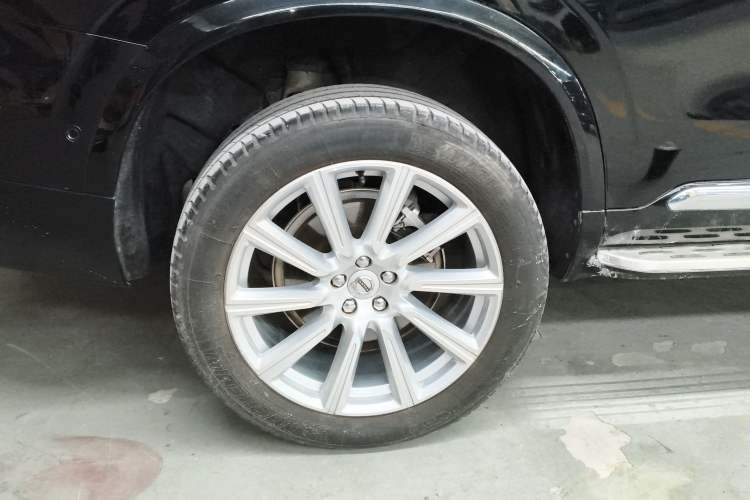 Used Volvo XC90 2018 T6 Zhiya Edition 7-seater Right Rear Wheel Hub