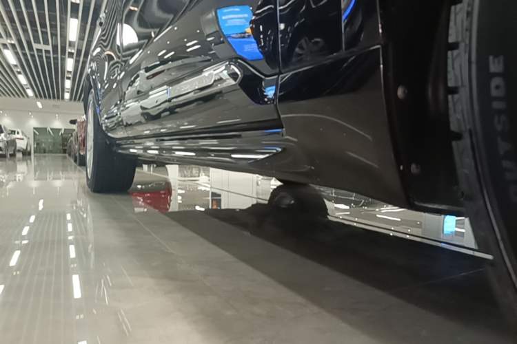 Used Volvo XC90 2018 T6 Zhiya Edition 7-seater Right Side Sill