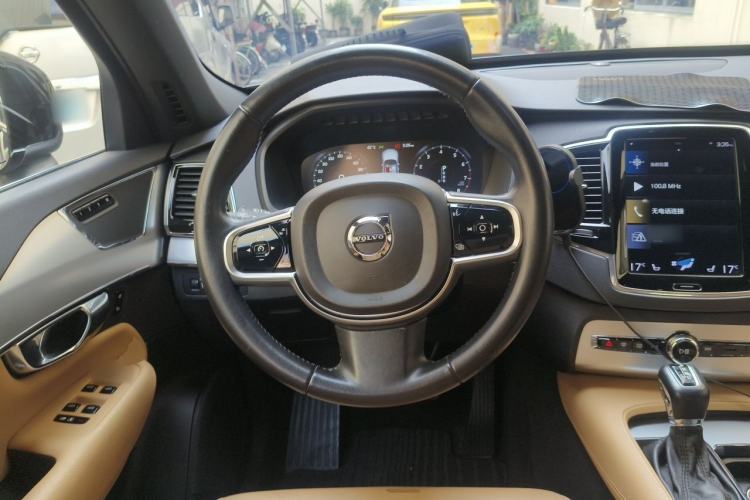 Used Volvo XC90 2018 T6 Zhiyi Edition 7-Seater Steering Wheel