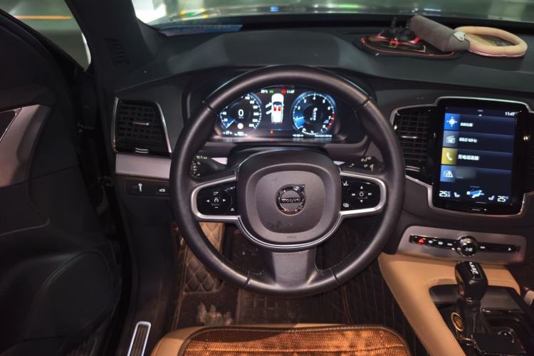 Used Volvo XC90 2018 T6 Zhiyi Edition 7-Seater Steering Wheel