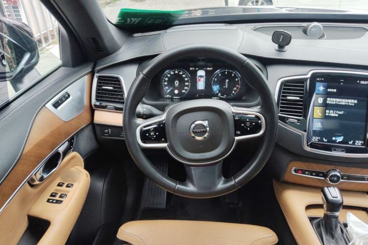 Used Volvo XC90 2018 T6 Prestige 7-Seater Steering Wheel