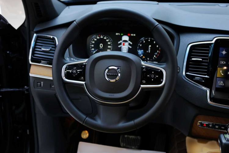 Used Volvo XC90 2018 T6 Zhiya Edition 7-seater Steering Wheel