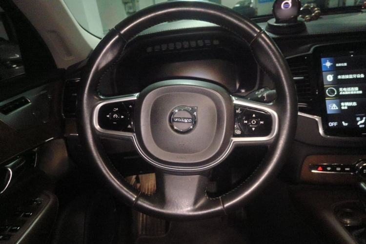 Used Volvo XC90 2018 T6 Prestige 7-Seater Steering Wheel