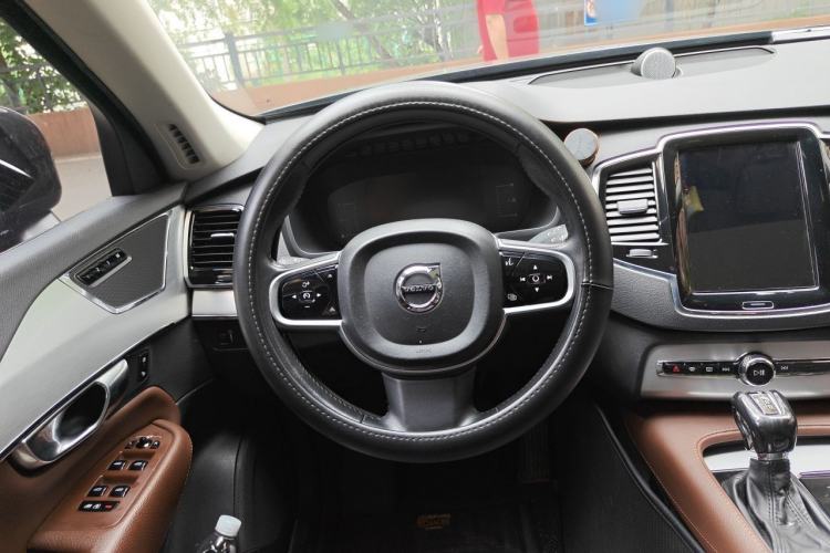 Used Volvo XC90 2018 T5 Zhiyi Edition 7-Seater Steering Wheel