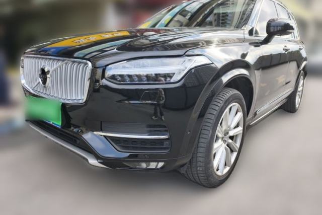 Używany Volvo XC90 2018 2.0T automatic (parallel import)