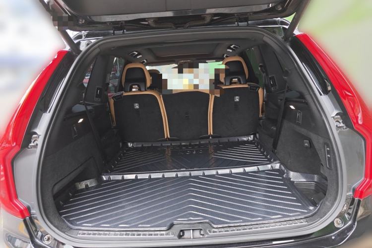 Used Volvo XC90 2018 T6 Prestige 7-Seater Trunk