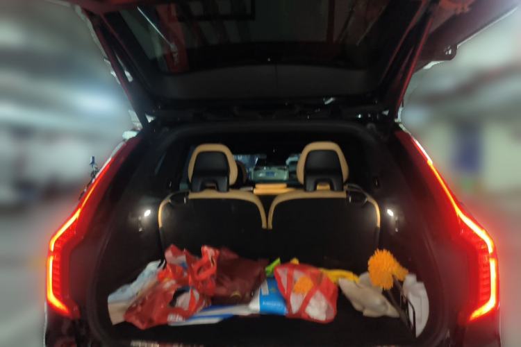 Used Volvo XC90 2018 T5 Zhiyi Edition 7-Seater Trunk