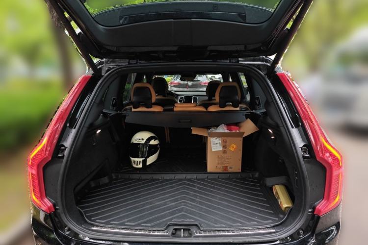 Used Volvo XC90 2018 T6 Zhiya Edition 7-seater Trunk